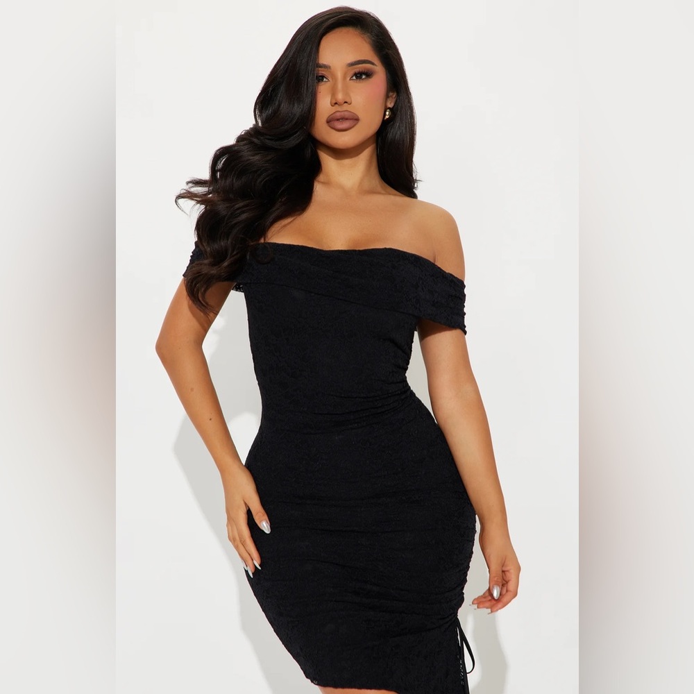 Fashion Nova Black One Shoulder Bodycon Dress